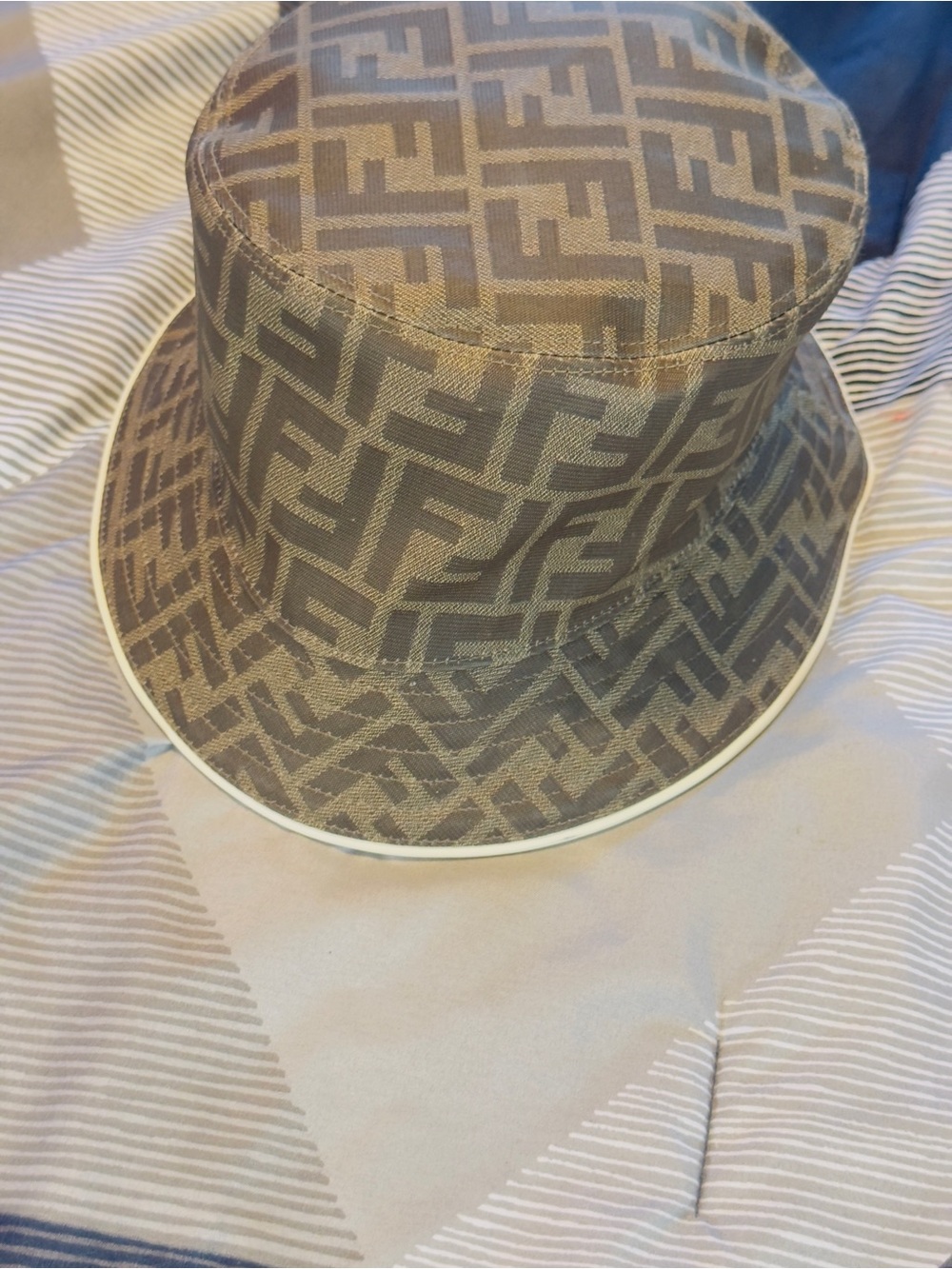 Fendi Black Bucket Hat with Cream Trim